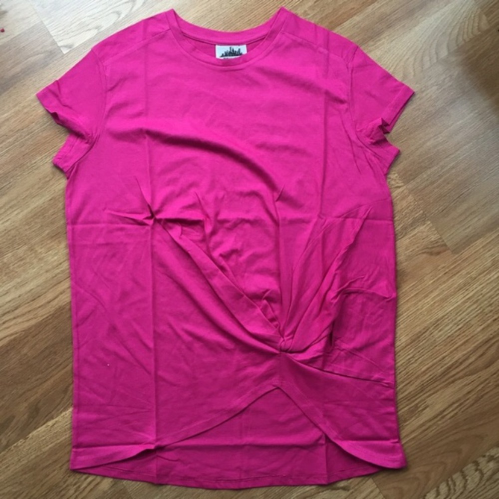 *CLOSING BOUTIQUE* - Picture 2 of 4